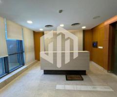 مكتب اداري متشطب جاهز للتسليم بشارع التسعين