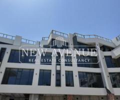 فرصة استثمارية-بنك للبيع- سينترال افينيو شيخ زايد